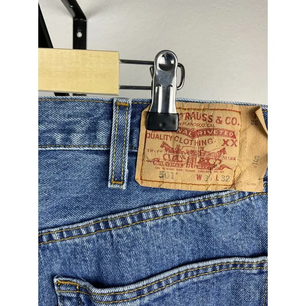 Vintage 2005 Levi's 501 Jeans Mens 38x32 Medium Stonewash Button Fly Y2K